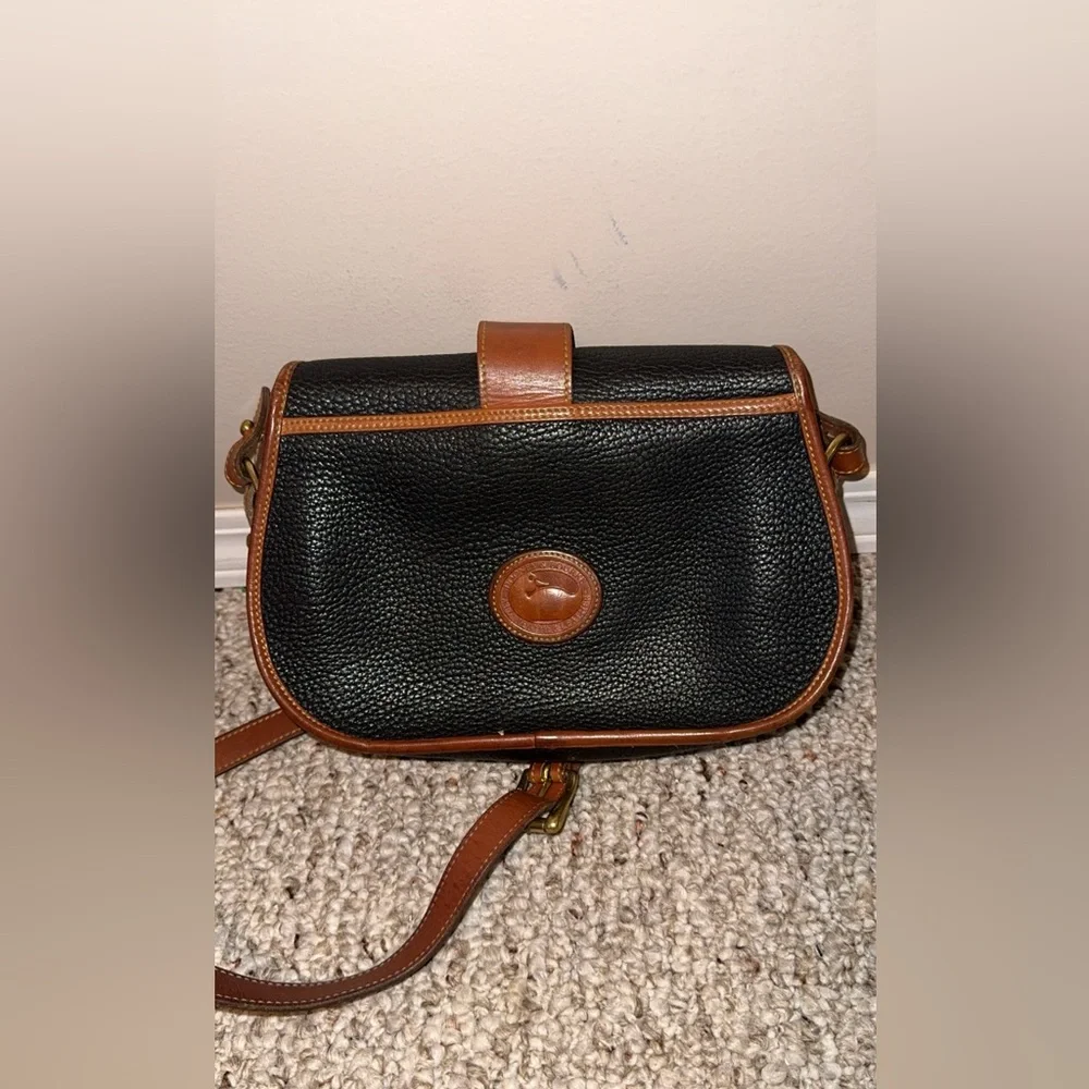 Authentic Dooney Bourke - Picture 4 of 5